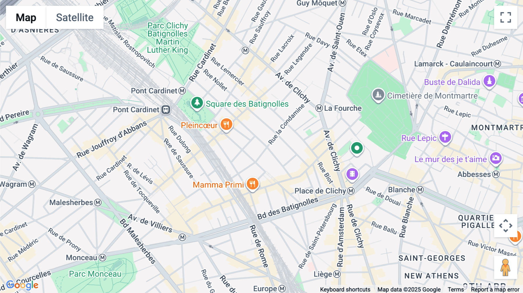 Click for interative map of 33 Rue Truffaut, Paris
