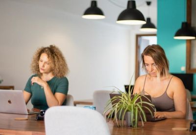 Exterior image of Av. Eugenio Dominguez Alfonso, CC Pueblo Canario, Local 310