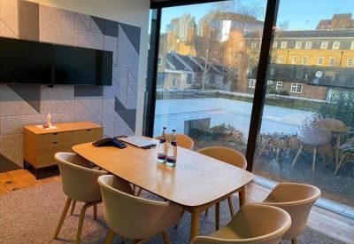 Executive office centres to rent in London