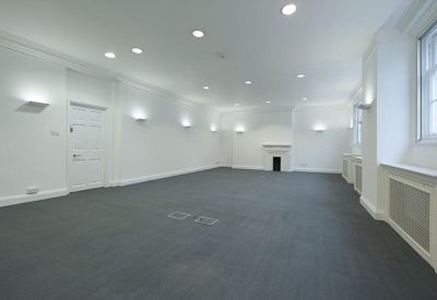 Serviced office to rent in London