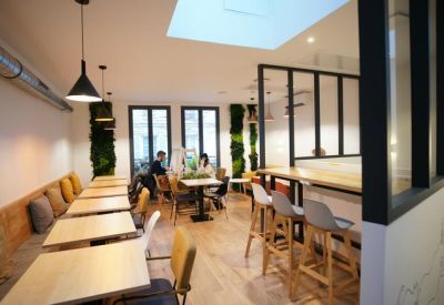 Exterior view of 11, Rue de l'École Polytechnique