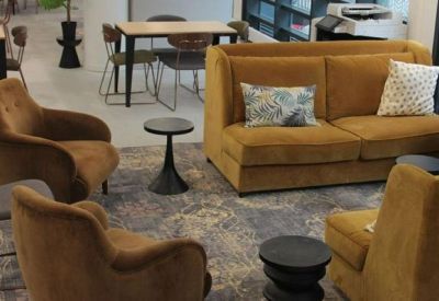 Exterior image of 21 rue Bréguet