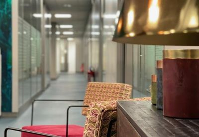 Office spaces in central Issy-Les-Moulineaux