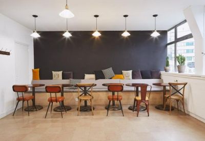 Exterior view of 6 rue Jean Jaurès, Gallieni