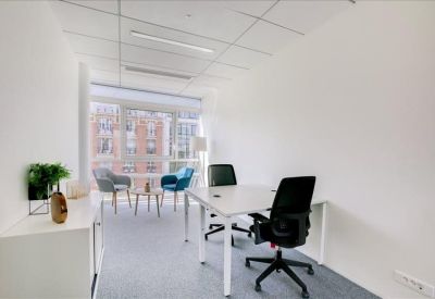 Exterior view of 90-92 Route de la Reine