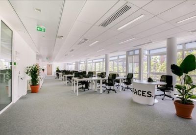 Interior of 90-92 Route de la Reine