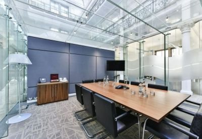 Executive office to lease in London