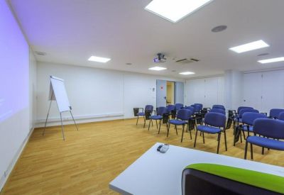 Avenida 5 de Outubro, nº 82-A