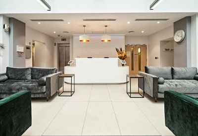 Executive suite to lease in London