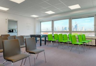 Exterior image of Mörfelder Landstraße 6-8