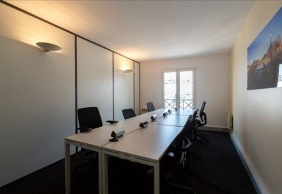 Interior of 27/29 rue Raffet