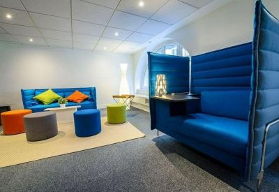 Exterior image of 59 rue des Petits Champs