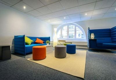 Office spaces to rent in Paris