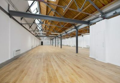 Office accomodation to rent in London