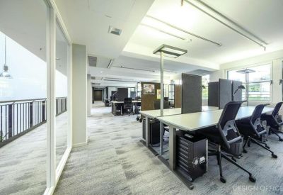 Exterior view of Elisabethstrasse 11