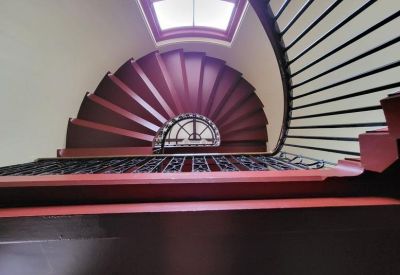 Interior of 18-20 St Peter’s Churchyard, The Old Courthouse