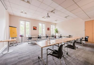 Exterior view of Rue Taitbout 13/15, Opera