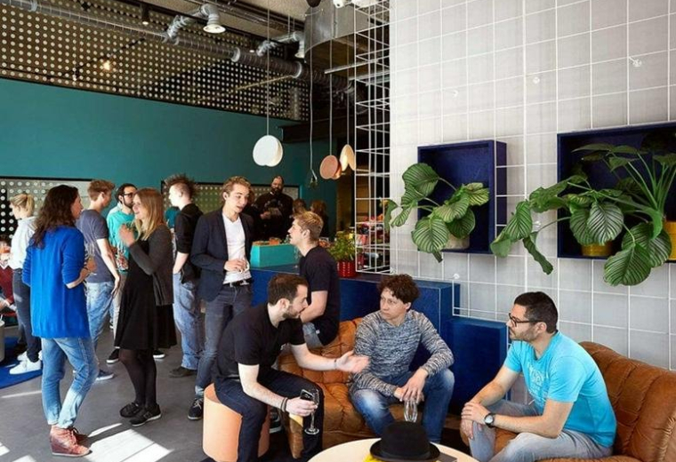 Van Leeuwenhoekpark 1, The Social Hub Delft, Delft, South Holland