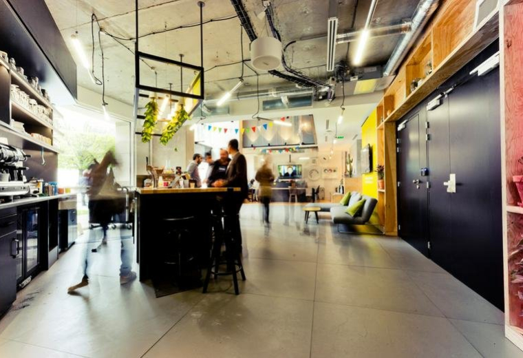 43 Rue Camille Desmoulins, Issy-Les-Moulineaux, Hauts-de-Seine