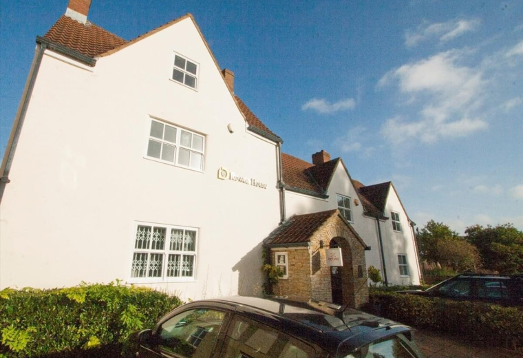 6 Fernhill Court, Almondsbury, Bristol, Gloucestershire