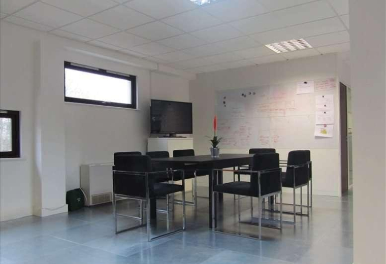 Exhibition House, Addison Bridge Place, London (Near Olympia Exhibition Centre)