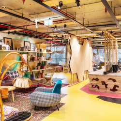 15-23 avenue Fraiteur executive offices