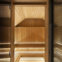 Exterior view of 21 Rue De La Paix