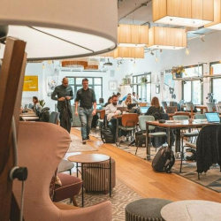 6, Avinguda de la Catedral, Ciutat Vella office accomodations