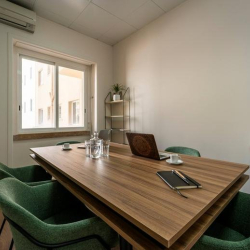 Avenida António Augusto de Aguiar 21, 1st Floor office spaces