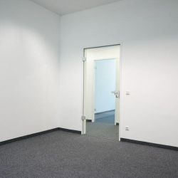 Offices at Bretonischer Ring 4-6a