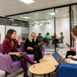 Serviced office to lease in Leeds