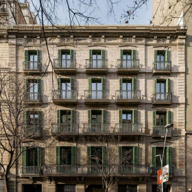 Exterior view of Carrer de Pau Claris, 79, L'Eixample, 08010 Barcelona. Click for details.