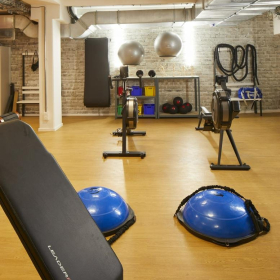 Paris executive office. Click for details.