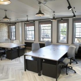 Serviced office to let in Aylesbury. Click for details.