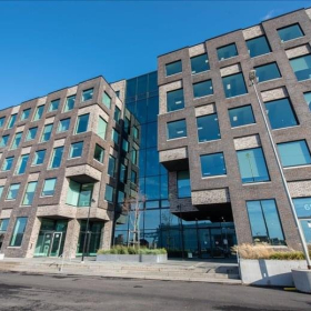 Offices at Nordenskiöldsgatan 11. Click for details.