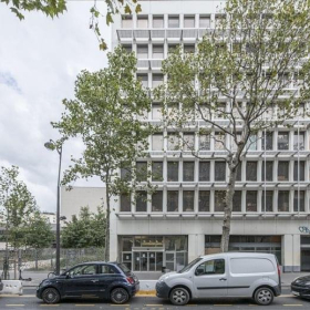 Image of Paris office space. Click for details.