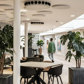 Interior of 92, Arlandaweg. Click for details.