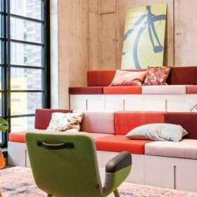 Executive offices in central Munich. Click for details.