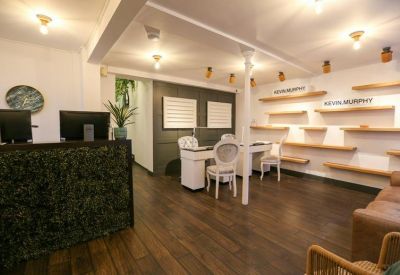 Exterior image of 699 Warwick Road