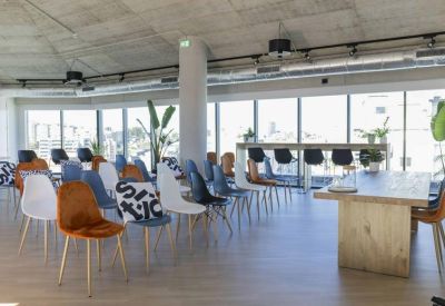 Exterior view of Av. da República 1363