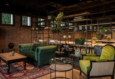 Offices at Calle las Azaleas 51