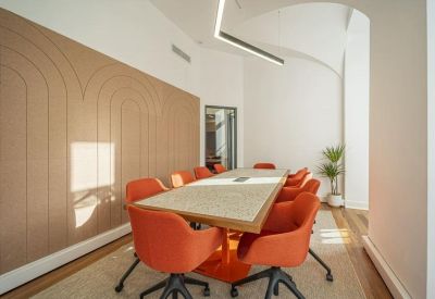 Exterior view of 74, Praça Dom Pedro IV