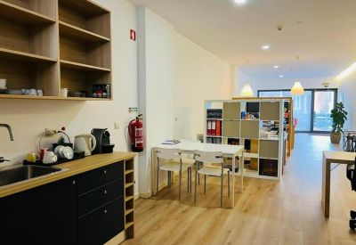Offices at Rua Mestre de Aviz, 15 B