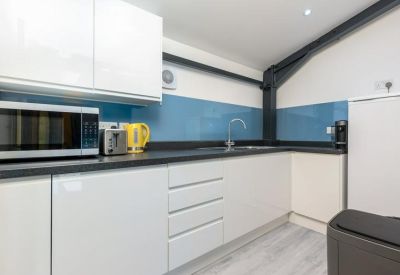 Office accomodation to rent in Reading