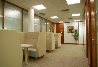 Office spaces in central Borehamwood