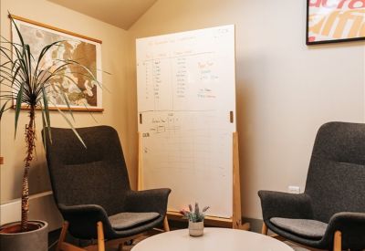 Office accomodations to rent in Manchester