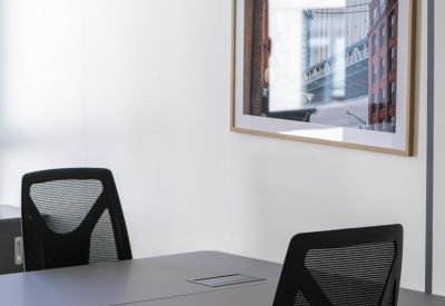 Exterior view of 191-193 Cours Lafayette