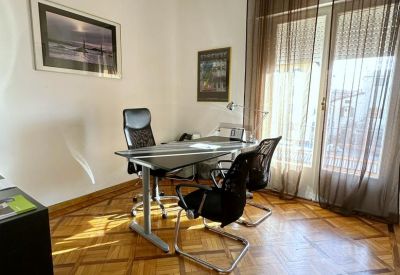 Office accommodations to rent in Florence (Firenze)