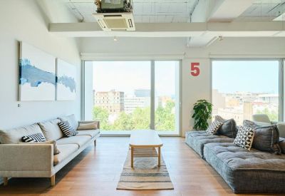 Offices at 108, Carrer de Pallars