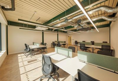 Office suite to rent in London